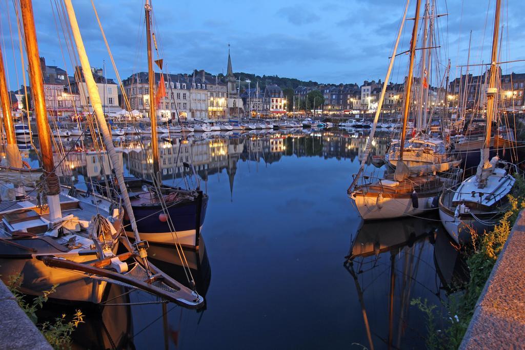 Entre Terre Et Mer Honfleur Buitenkant foto